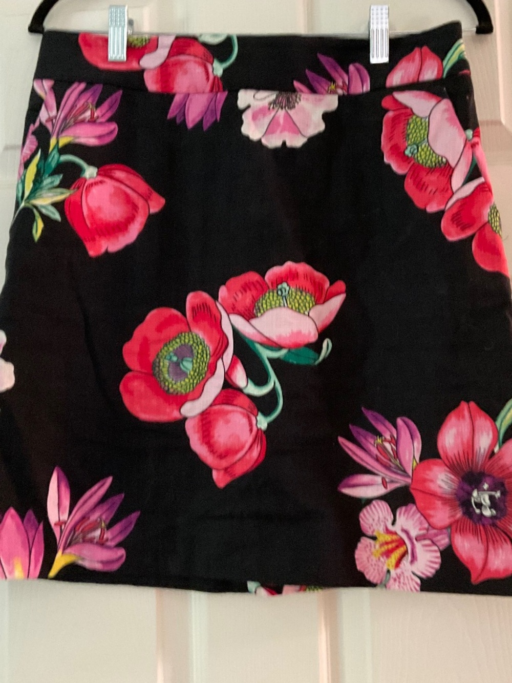 Ann Taylor skirt size 6 NWOT retailed 89